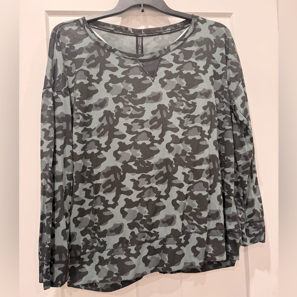 Calvin Klein Performance Camo Long-sleeve Top